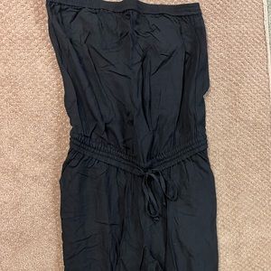 Aritzia Talula Jumpsuit Romper Solid Black Cinched Waist